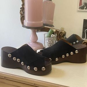NEVER WORN GANNI , 70s clogs, studded with suede straps and open toe. Brand new.